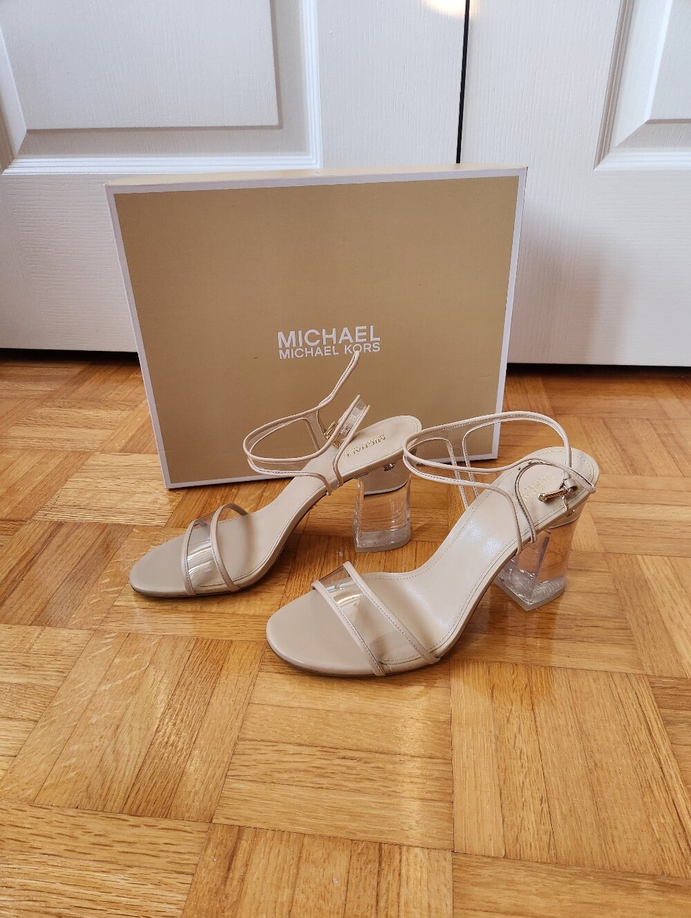 NWT Michael Kors Beige Clear Block Heel Strappy Sandals - Picture 2 of 4